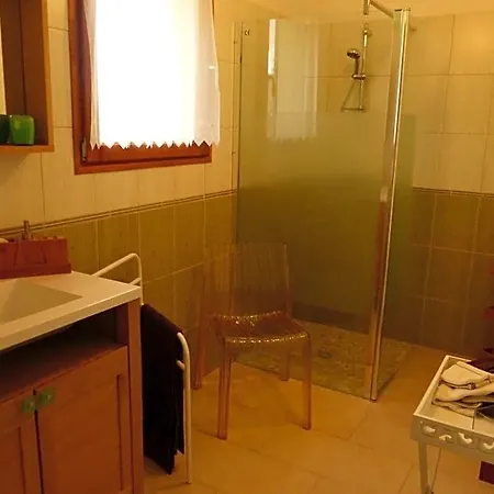 Bed and Breakfast Abrikota 3*